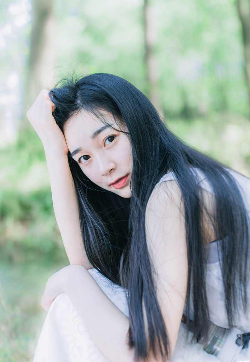 好想来一次安静的认真的努力的唐吉坷德式的单恋。